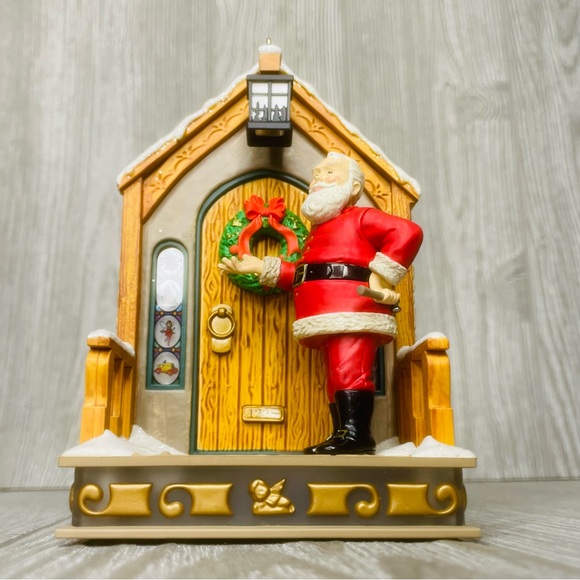 Hallmark Ornament 2011 Decking the Door Santa light up magic cores ornament - Picture 6 of 9